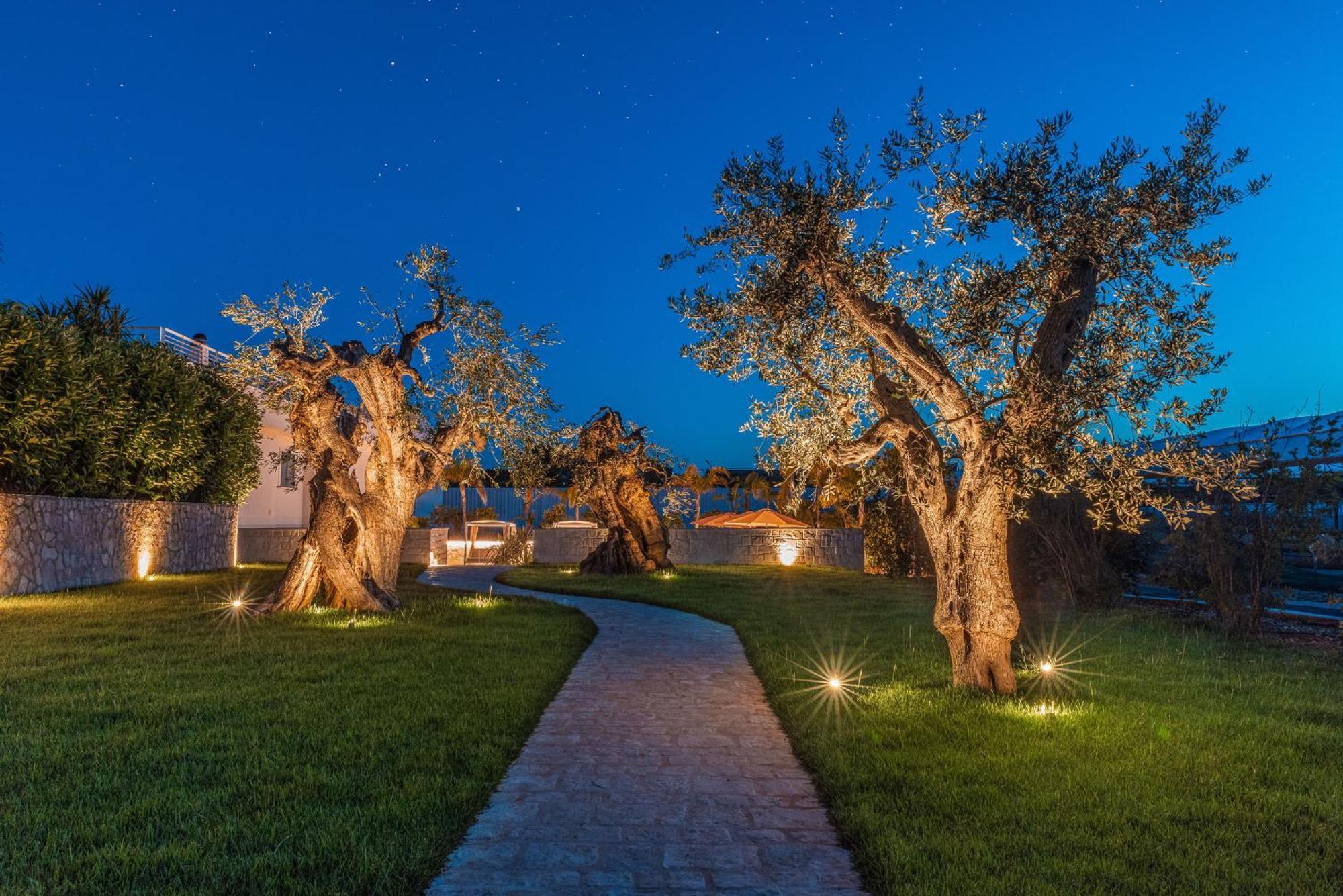 Borgo Belvedere Монополи Екстериор снимка